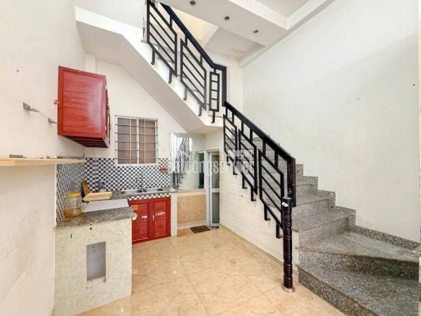 1tret 1lau_Hẻm 1sec_Đường rước nhà 5m - Trần xuân soạn .cạnh lottmart.Him lam Q7