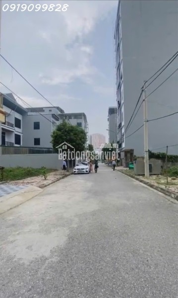 Chính chủ bán lô đất cực hiếm khu đất dịch vụ 4.6 ha Vân Canh sát An Lạc Symphony 3 bước chân ra