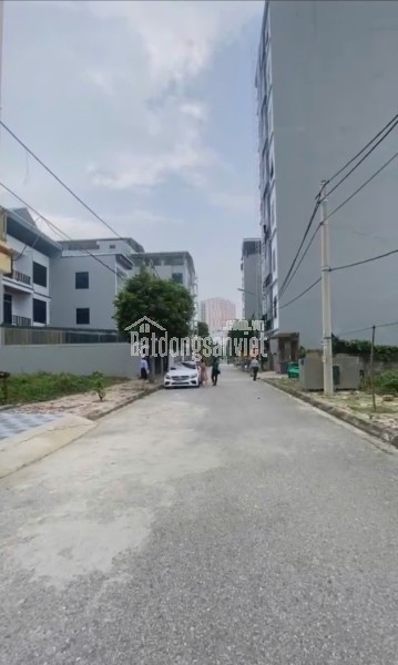 Chính chủ bán lô đất cực hiếm khu đất dịch vụ 4.6 ha Vân Canh sát An Lạc Symphony 3 bước chân ra