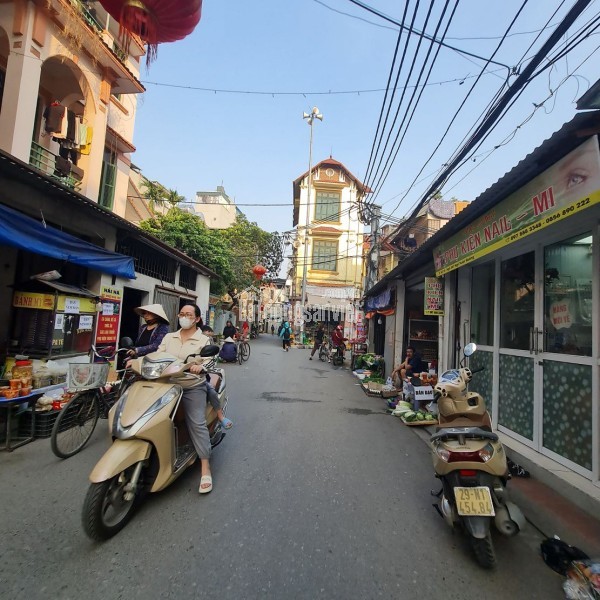 62m2 Trâu Quỳ, Gia Lâm, ô tô tránh, cạnh Học viện chỉ 8 tỷ hơn. Lh 0989894845