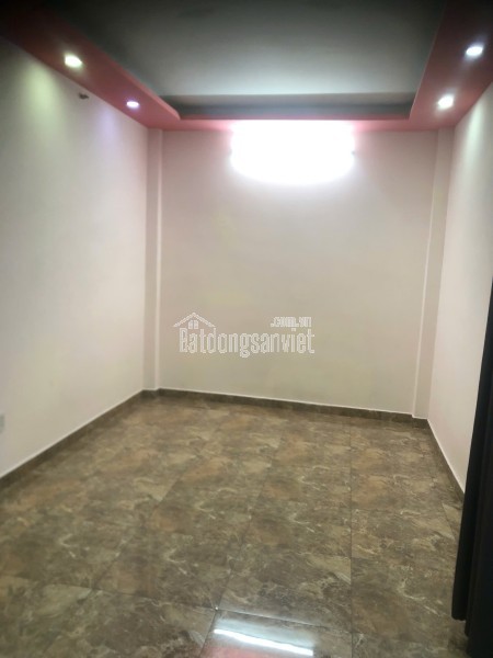 CẦN CHO THUÊ PHÒNG LẦU 2 – ĐƯỜNG CALMETTE, P. BẾN THÀNH, QUẬN 1 TPHCM