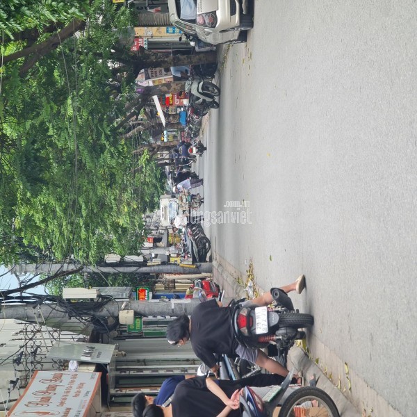 Bán đất mặt phố kinh doanh Trâu Quỳ, Gia Lâm. 71m2, đường 12m vỉa hè. Lh 0989894845