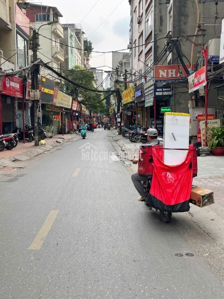 LỠ ĐU ĐỈNH VÀNG, GIỜ PHẢI BÁN ĐẤT 100M2 2 TỶ8