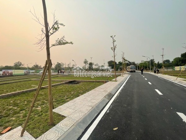 Tôi cần bán mảnh đất 100m2 full thổ cư tại trung tâm Hoà Lạc gần Metro 5