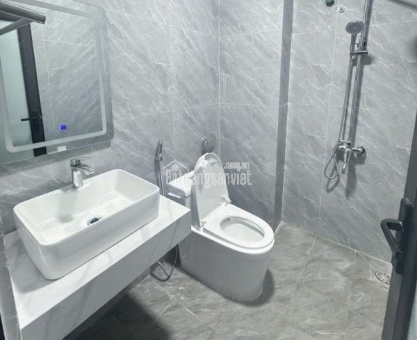 BÁN NHÀ CỔ LINH LONG BIÊN - Ô TÔ ĐỖ CỬA NGÕ THÔNG  - CẠNH TRƯỜNG CẤP 2  - XE ĐỖ NGÀY ĐÊM - 8 TỶ