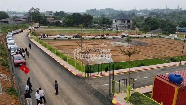 Giá chỉ 3.8 tỷ, đất đô thị Hòa Lạc, gần QL21 và đường Hồ Chí Minh, diện tích 100m², mặt tiền 6m