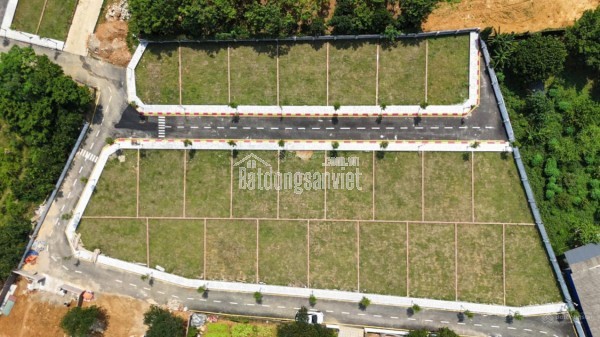 Giá chỉ 3.8 tỷ, đất đô thị Hòa Lạc, gần QL21 và đường Hồ Chí Minh, diện tích 100m², mặt tiền 6m