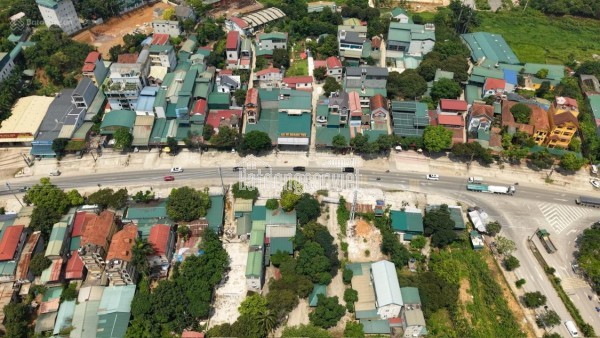 Siêu hiếm lô góc 2 mặt tiền view hồ Đồng Trạng gần ĐHQG, DT 102,5m2 full thổ cư, sẵn sổ