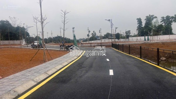 Siêu hiếm lô góc 2 mặt tiền view hồ Đồng Trạng gần ĐHQG, DT 102,5m2 full thổ cư, sẵn sổ