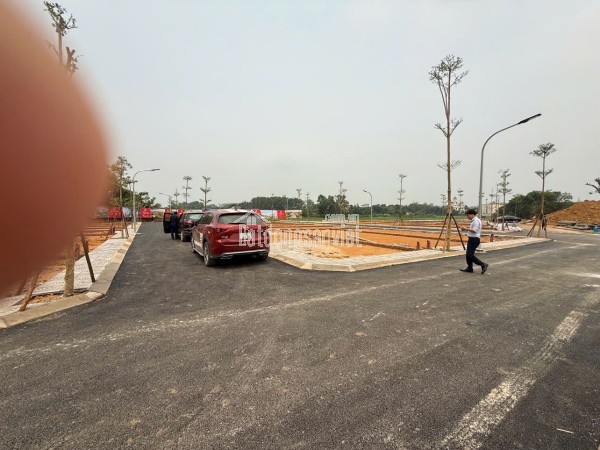 Tôi cần bán lô đất cực hiếm khu đất dịch vụ 4.6 ha Vân Canh sát An Lạc Symphony 3 bước chân ra