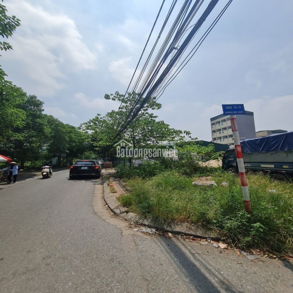 🔥 Bán đất  🏪 mặt phố 💼 KINH DOANH 📍 TRÂU QUỲ 🏙️ GIA LÂM. 72m2, đường 11m. Lh 0989894845