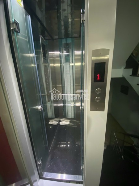 Bán nhà 4,5 tầng mặt tiền 57 Nguyễn Minh Hoàng,P12 cũ nay thuộc phường Bảy Hiền,TPHCM