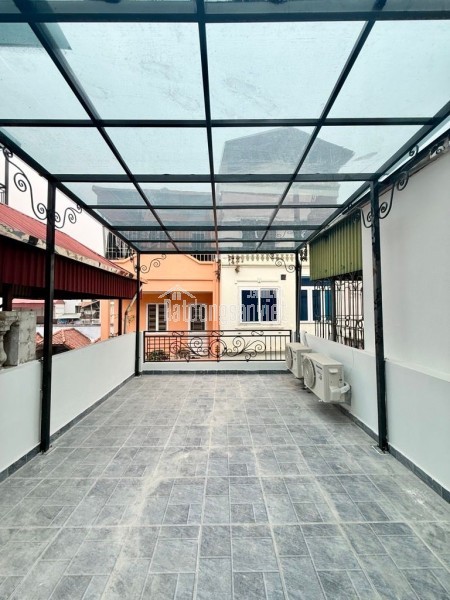 Bán nhà Trần Khát Chân 66m2 ô tô cửa full nội thất chỉ 12 tỷ