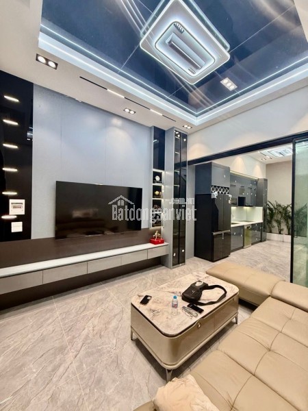 Bán nhà Trần Khát Chân 66m2 ô tô cửa full nội thất chỉ 12 tỷ