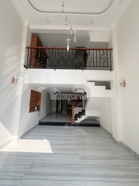 Bán nhà đường số 24, Hiệp Bình Chánh, Thủ Đức, TP HCM. DT 145m2, 2 tầng. Giá  9.45 tỷ, SH -
