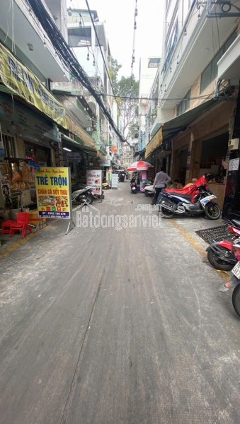 Nhà 3 Tầng - TÂN HÒA ĐÔNG - HXH - Chỉ 8 Tỷ