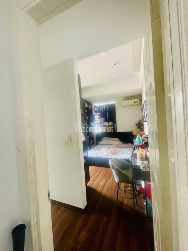 Bán căn hộ 3PN 98m2 tại Lý Thường Kiệt Q11, Tầng 8 Full nội thất