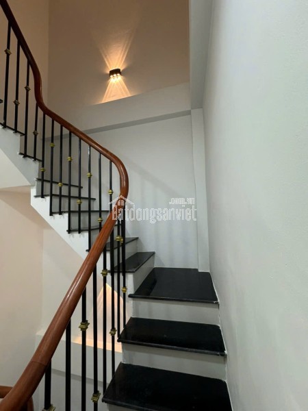 Cho thuê nhà đẹp, THANG MÁY, 294m2- 6T, Hàng Điếu, Hàng Da, Hàng Nón