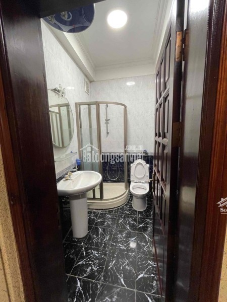 Mình cho thuê nhà đẹp, lô góc, 97m2_ 4,5T; Nguyễn Thị Định, Hoàng Ngân