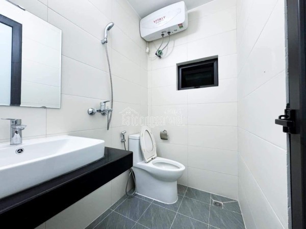 Cho thuê nhà, 106m2- 5T, Duy Tân, Thành Thái, Trần Thái Tông -36 tr