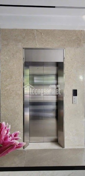Cho thuê nhà, THANG MÁY, 394m2_ 7T; Linh Lang, Đào Tấn, Phan Kế Bính