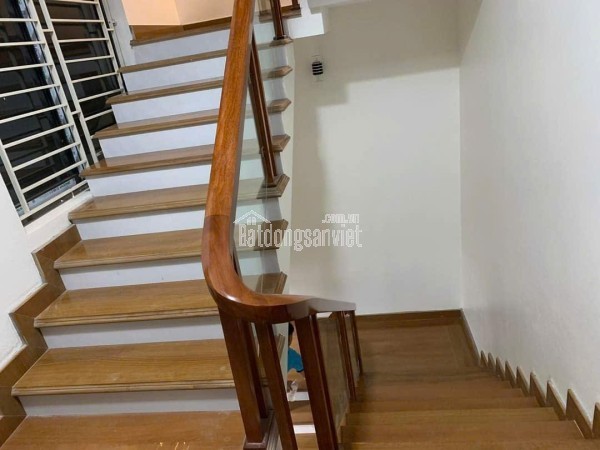 Cho thuê nhà mới, 266m2_ 6,5T; Lê Thanh Nghị, Trần Đại Nghĩa -107 tr