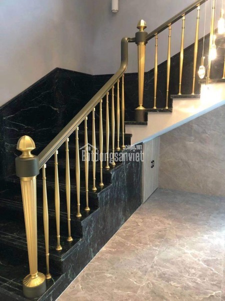 Cho thuê nhà, 275m2_ 6T; Huỳnh Thúc Kháng, Nguyên Hồng, Vũ Ngọc Phan