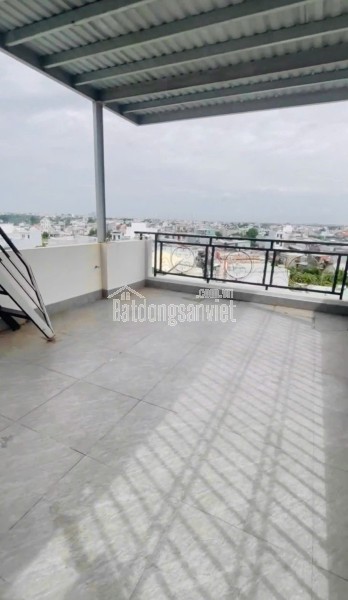 🏡 Nhà 4 Lầu Siêu Đẹp Gần Công Viên Làng Hoa – Giá Chỉ 7T3!