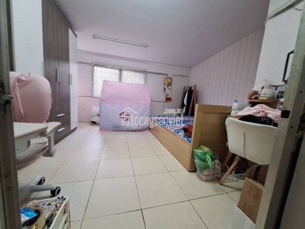 Bán nhà Cấp 4 Thạch Bàn Long Biên 60m mt 10m sổ đỏ ss sang tên chỉ 3,8 tỷ