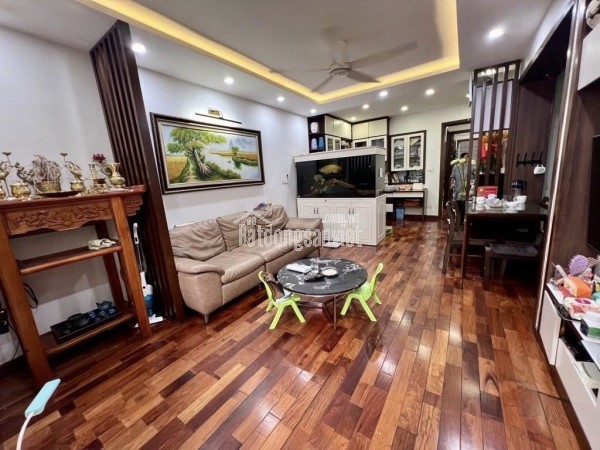 Bán nhà tầng 2 tập thể Võ Thị Sáu 70m2 3 ngủ 2wc ô tô đỗ chỉ 4.2 x tỷ