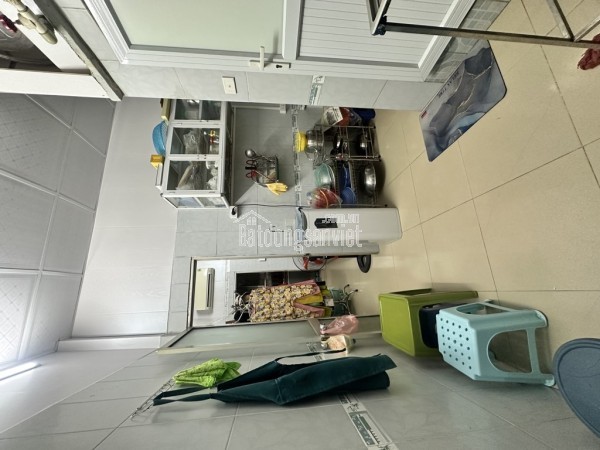 Bán nhà tầng 2 tập thể Võ Thị Sáu 70m2 3 ngủ 2wc ô tô đỗ chỉ 4.2 x tỷ