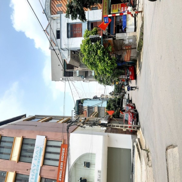 Chuyển nhượng 40m2 đất TĐC Trâu Quỳ, Gia Lâm. Đường 12m. Lh 0989894845.