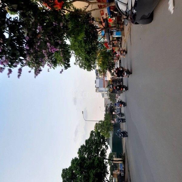 Chuyển nhượng 40m2 đất TĐC Trâu Quỳ, Gia Lâm. Đường 12m. Lh 0989894845.