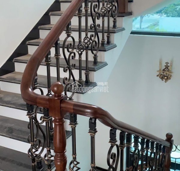 Tôi cho thuê nhà mới, 120m2- 6T, Nguyễn Trường Tộ, Hàng Than, Trấn Vũ