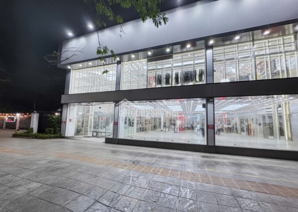 Tôi cho thuê nhà mới, 120m2- 6T, Nguyễn Trường Tộ, Hàng Than, Trấn Vũ