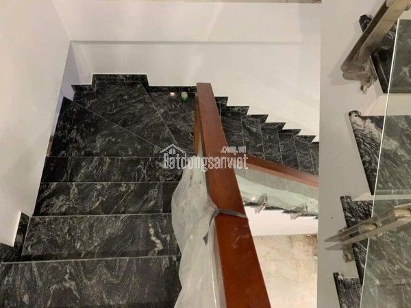 Cho thuê nhà, 79m2- 4T, Đào Duy Từ, Mã Mây, Hàng Bạc, Hoàn Kiếm -27 tr