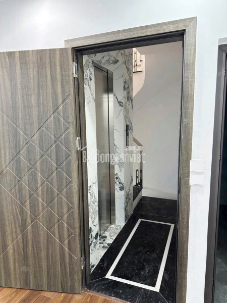 Bán nhà riêng gần Aeon mall Long Biên, ô tô vào nhà