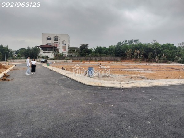 ƯU ĐÃI LÔ ĐẤT SÁT QL21 CẠNH TƯỜNG DỰ ÁN ĐẤT ĐẤU GIÁ ĐỐI DIỆN TRƯỞNG CĐ NGHỀ CHẤT LƯỢNG CAO HOÀ LAC