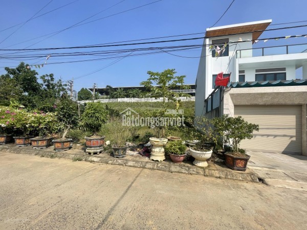 Chính chủ cần bán lô 92m2 full thổ cư tại Tân xã,xây trọ được ngay.giá 2,95 tỷ bao sổ