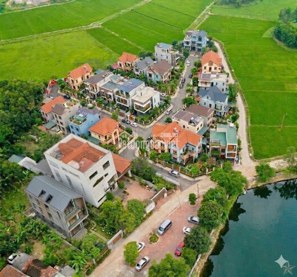 Giá chỉ 2.4 tỷ, đất đô thị Hòa Lạc, gần QL21 và đường Hồ Chí Minh, diện tích 100m², mặt tiền 7m.LH