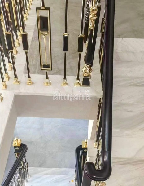 Cho thuê nhà, 112m2- 6T, Hoàng Cầu, La Thành, Đặng Tiến Đông -39 tr