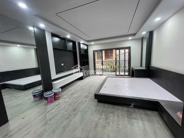 Bán nhà mặt phố Tôn Đức Thắng, Đống Đa 85m2 x 3T mặt tiền 4.1m chào 35 tỷ