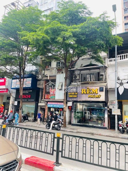 Bán nhà mặt phố Tôn Đức Thắng, Đống Đa 85m2 x 3T mặt tiền 4.1m chào 35 tỷ