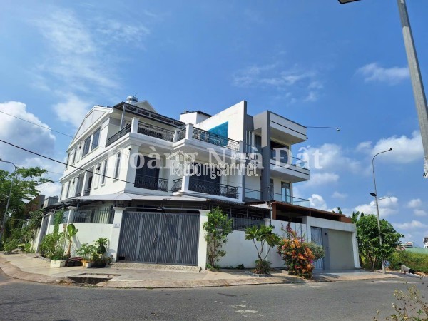 Đất nền Đào Sư Tích, 108m2, giá 6.85 tỷ, sổ riêng, xây dựng tự do