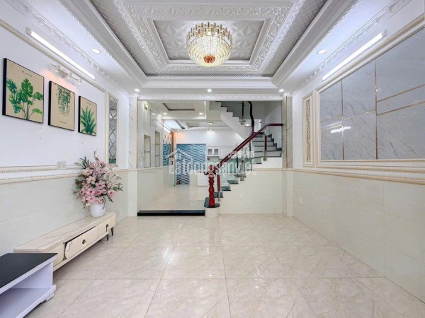 Đất nền Đào Sư Tích, 108m2, giá 6.85 tỷ, sổ riêng, xây dựng tự do