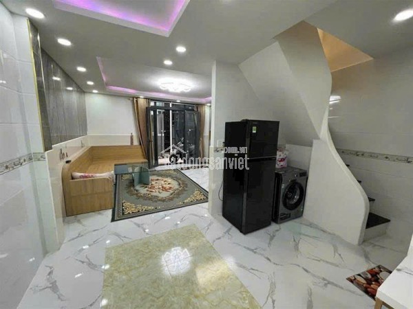 NHÀ ĐẸP Q7 - 2 TẦNG - 46m2 - GẦN MẶT TIỀN - CHỈ 3TỶ NHỈNH