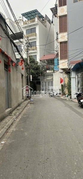 CẦN BÁN NHÀ TRUNG TÂM NGỌC LÂM 7,5 TẦNG CÓ THANG MÁY,GẦN MIPEC LONG BIÊN