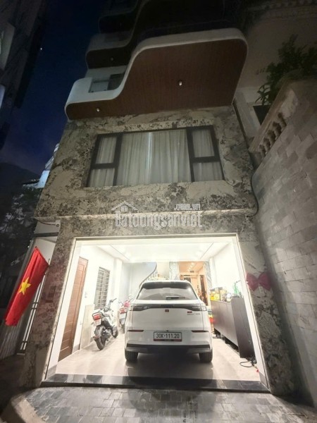 CẦN BÁN NHÀ TRUNG TÂM NGỌC LÂM 7,5 TẦNG CÓ THANG MÁY,GẦN MIPEC LONG BIÊN