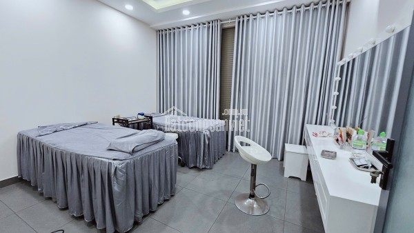 Nhà Mặt Phố 276 Trịnh Đình Trọng, Tân Phú 181m2, 6 Tầng, 12 PN, 42 Tỷ Sổ Hồng