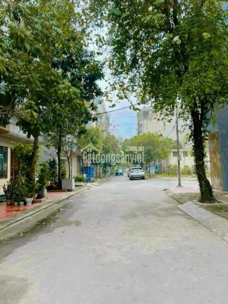 SGBB đòi mua nhà riêng, cần bán gấp mảnh đất 100m2 chỉ 2 tỷ8